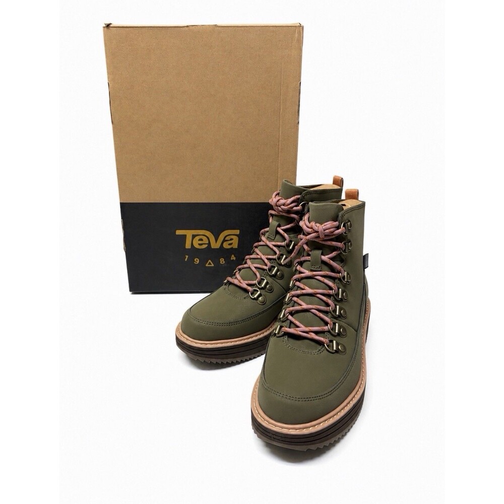 Teva Midform Dark Olive Boots Women’s Size 7  New in Box